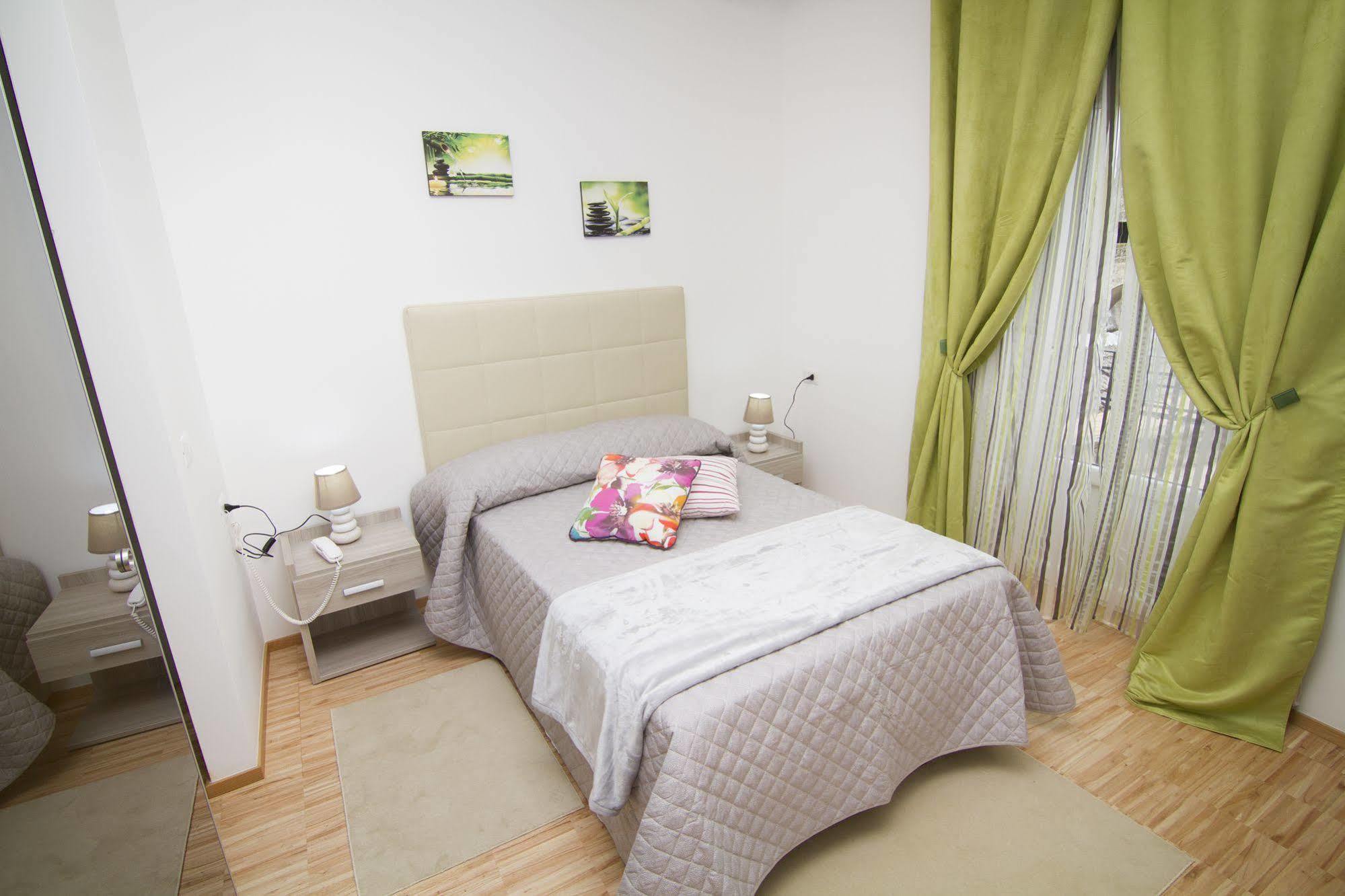 Al Bastione Relais Suite & Rooms Gravina in Puglia Exteriör bild